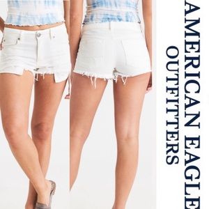 AE size 8 High-Waisted Denim Short Short